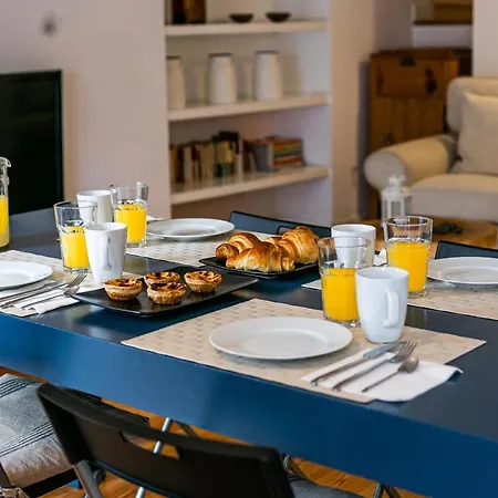 Design And Charming Tailor Made Duplex In Bica * Lisboa