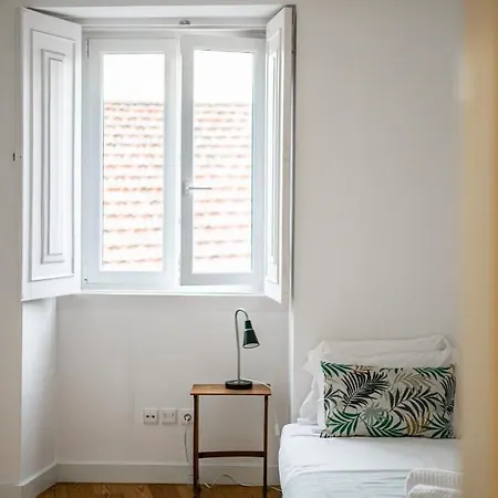 شقة Design And Charming Tailor Made Duplex In Bica *
