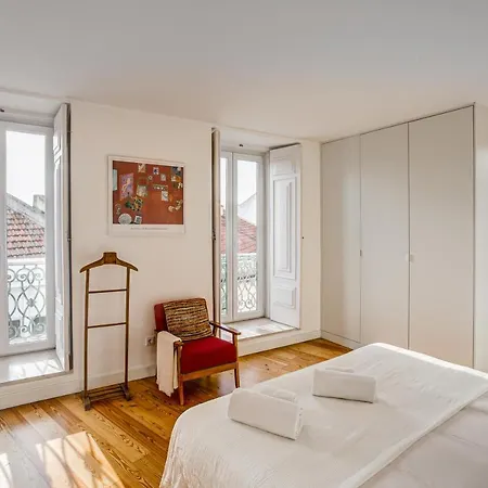 Design And Charming Tailor Made Duplex In Bica * Lisbona